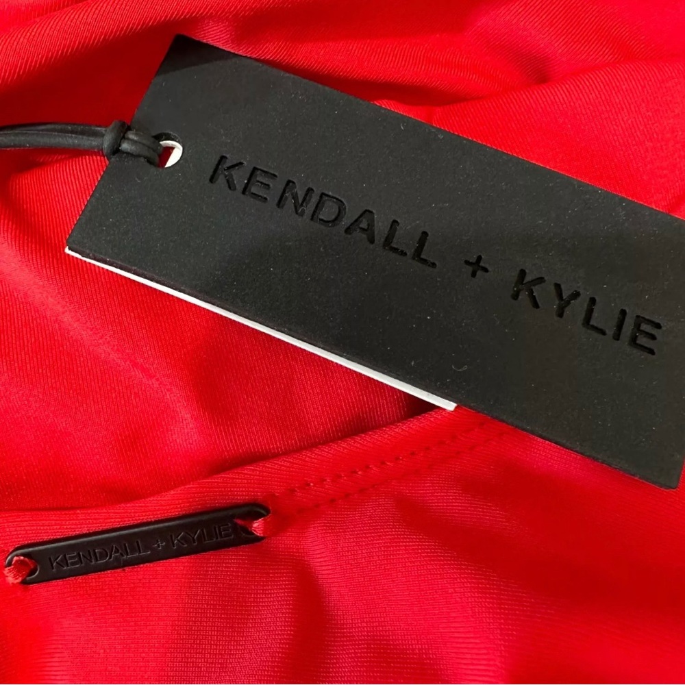 Kendall + Kylie Womens Small Pull On Low Back One-Piece Swimsuit Red Large New - Picture 4 of 9